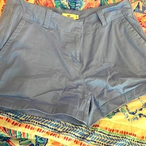 Vineyard vines shorts size 10